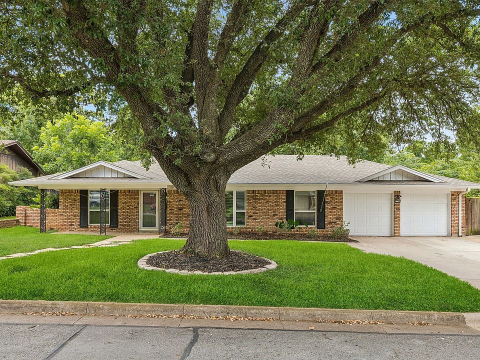 1st image of 1706 Camellia Dr