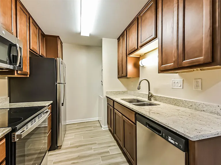 1860 White Oak Dr #245 — Photo 13