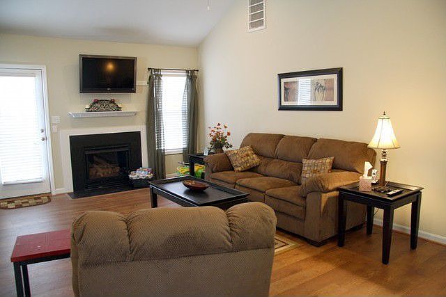 2nd image of 4907 Bennie Ct