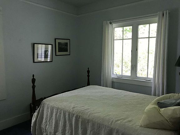 4th image of 15362 Washington Ave NE