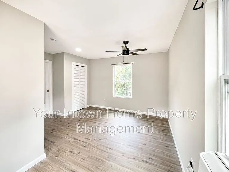 2695 Sharondale Dr NE — Photo 49