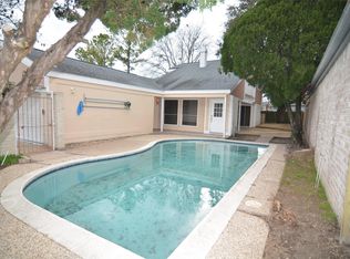 7010 Camino Verde Dr, Houston, TX 77083
