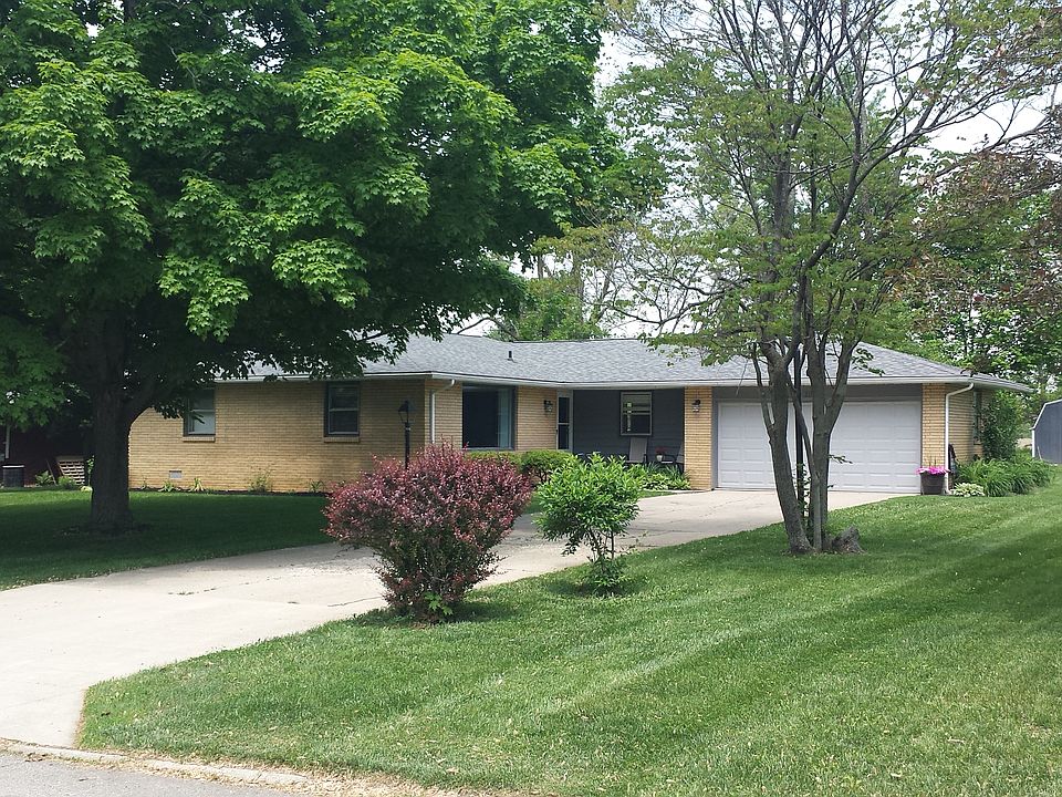 1st image of 1016 E Cooper Dr