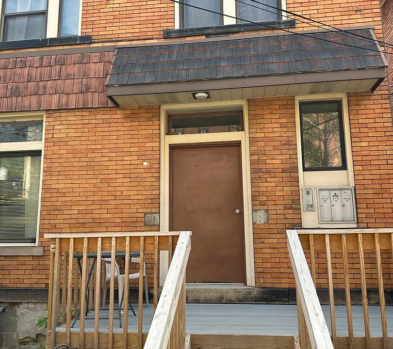 311 gross st