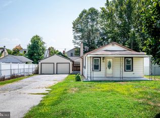 935 Hillside Ave, Upper Chichester, PA 19061