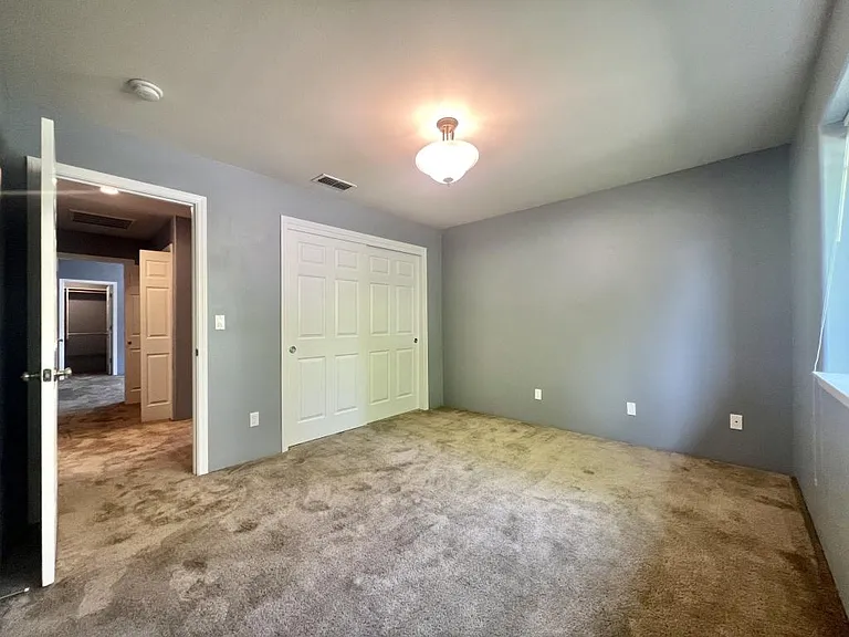 1268 SW Sun Glo Dr — Photo 11