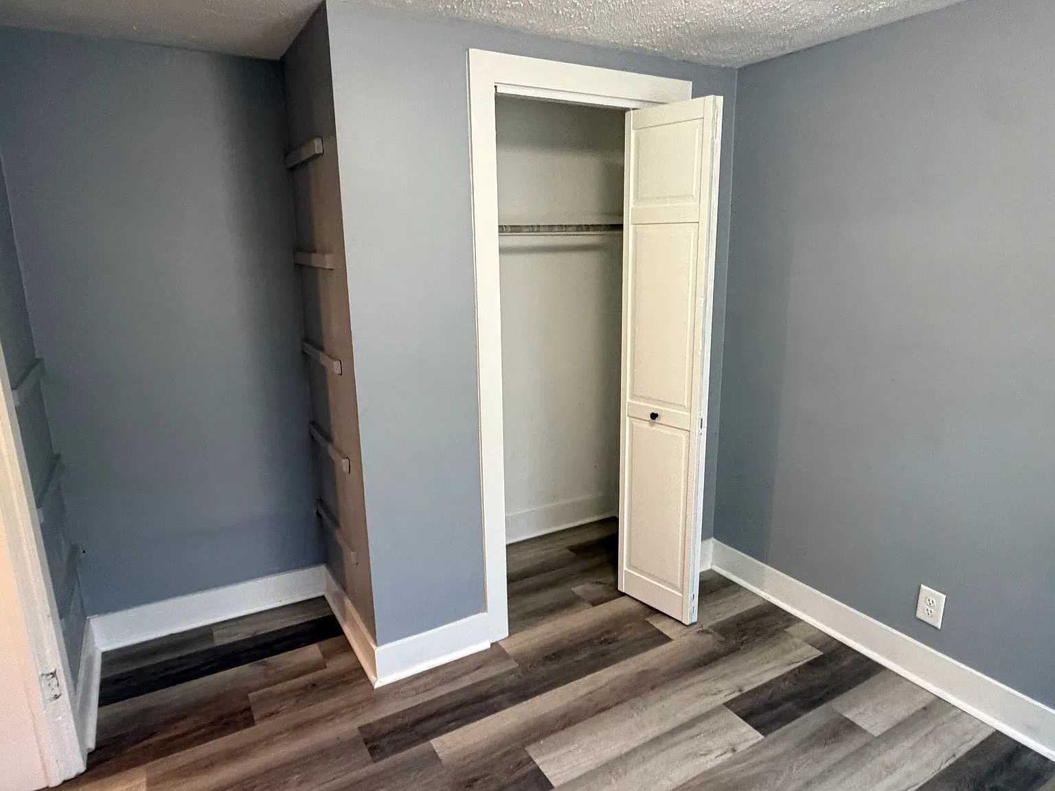 2 bed, 870 sqft, $1,100 — Photo 4