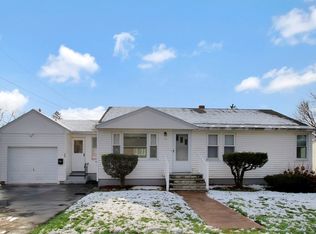 22 Linda Ave, Methuen, MA 01844