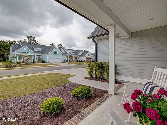 3rd image of 6168 River Breeze Way