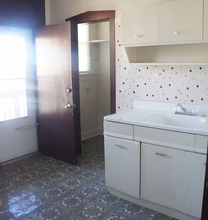 2nd image of 2824 W 64th St