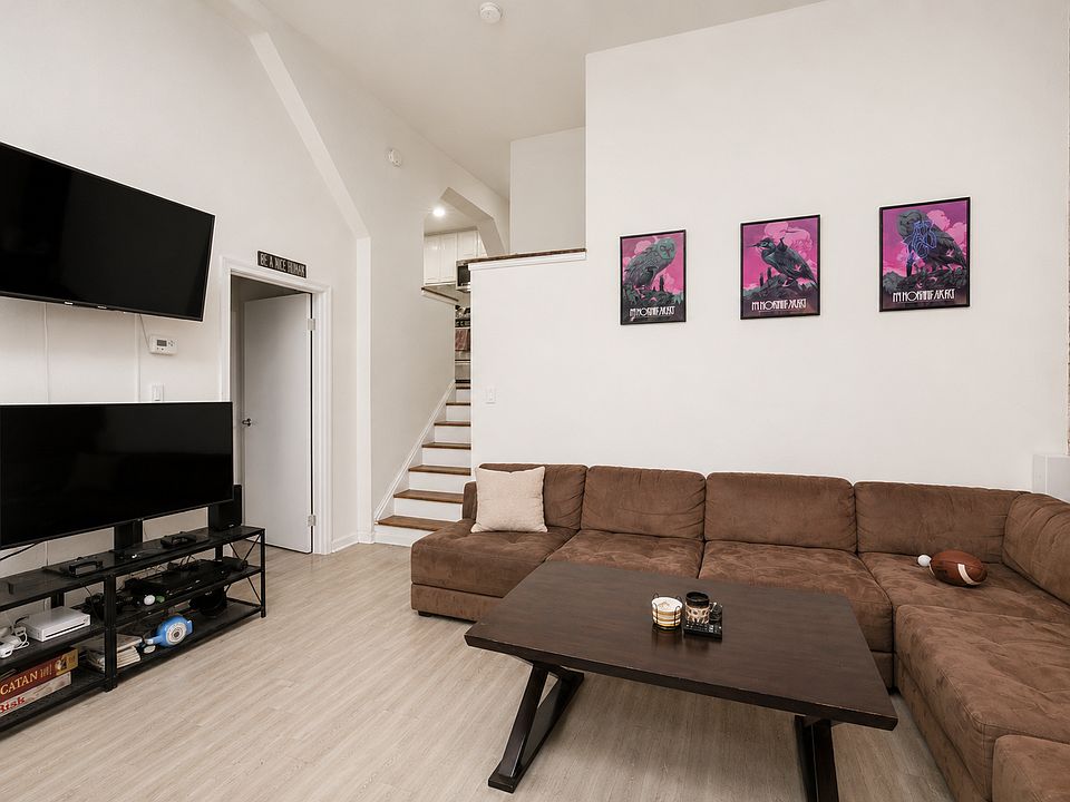 1st image of 257 Water St APT 4C