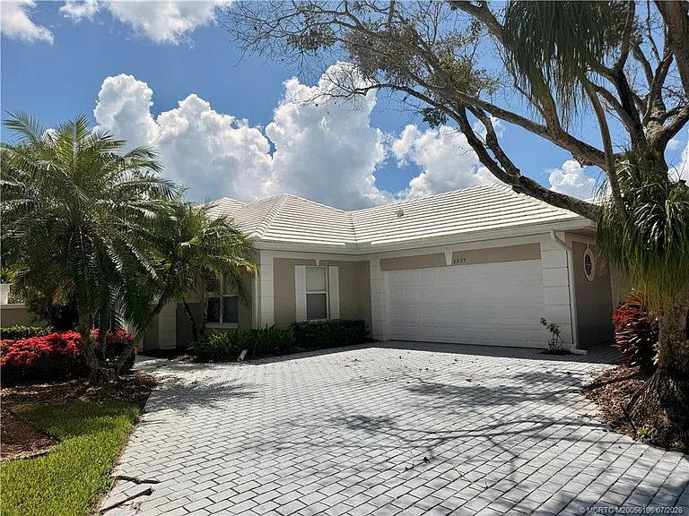 2527 SW Brookwood Ln — Photo 24