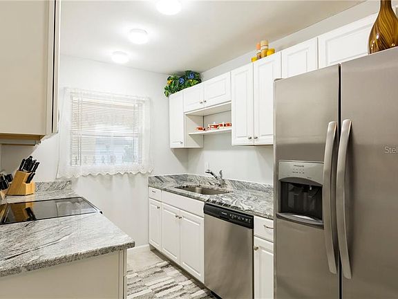 4th image of 2750 E Bay Dr APT 9B