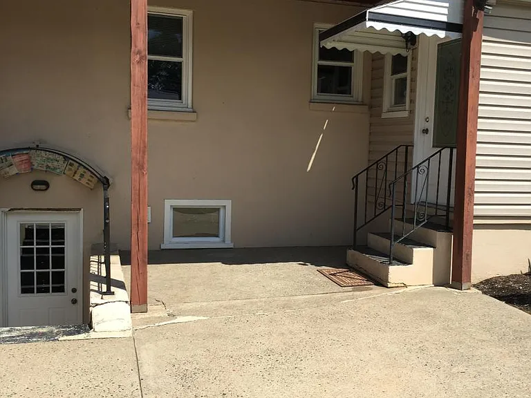 2937 N Wales Rd #1 — Photo 3