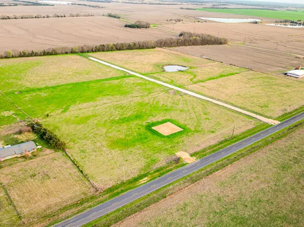 83 Private Road 14025, Blossom, TX 75416