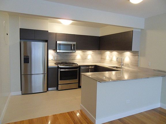 4th image of 360 E 65th St APT 14J