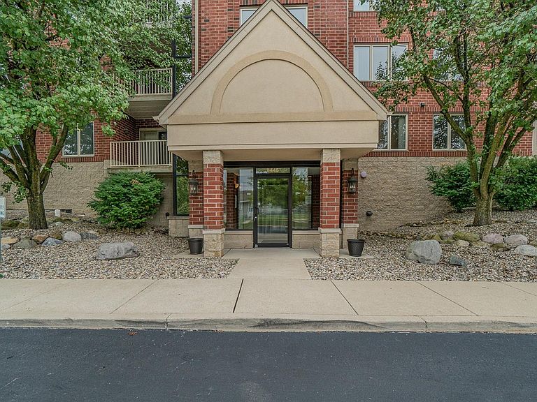 8445 Manor Ave Munster, IN, 46321 - Apartments for Rent | Zillow