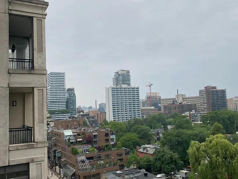 103 Avenue Rd #1109 — Photo 9