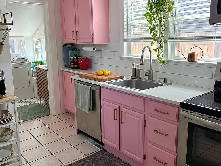 668 Meade St — Photo 10
