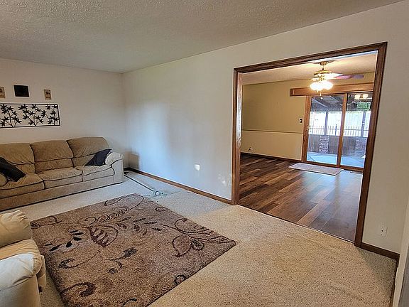 5th image of 3008 Princeton Dr