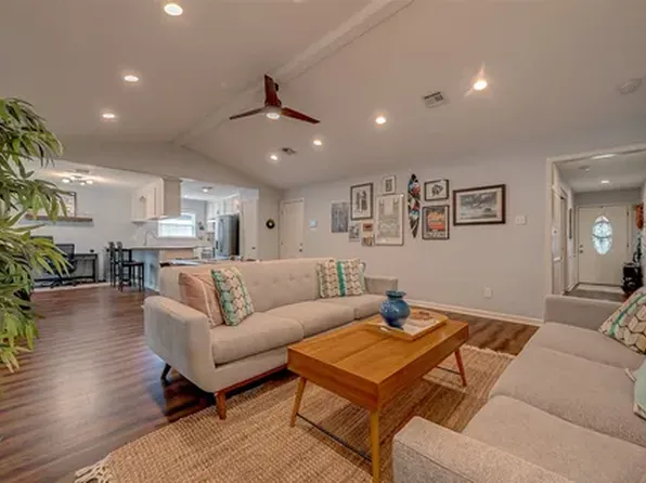 5815 Jim St, Houston, TX 77092