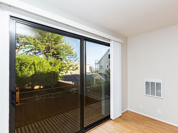 3rd image of 2038 Divisadero St APT 101