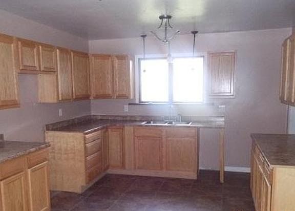 4th image of 649 Lakeview Ave