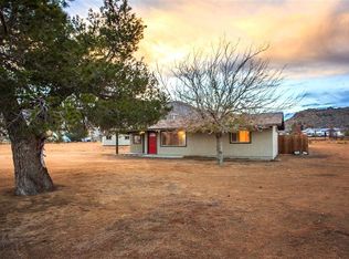 24877 McRoberts Rd, Apple Valley, CA 92307