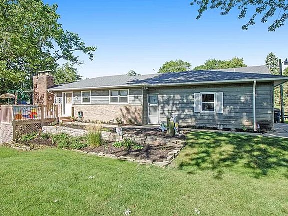 2nd image of 8700 Long Lake Dr E