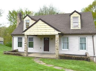 805 Donegal Dr W, Follansbee, WV 26037