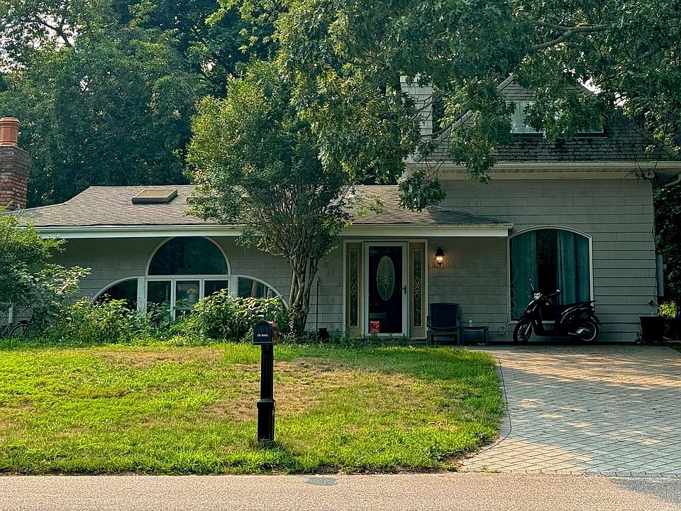 1st image of 287 Flamingo Ave