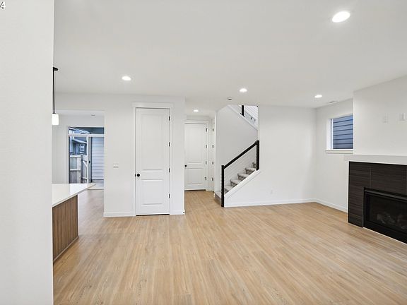 4th image of 8352 SE Orion Ln SE