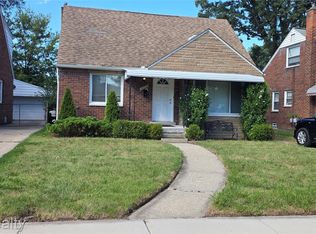 16735 Lincoln Ave SE, Eastpointe, MI 48021