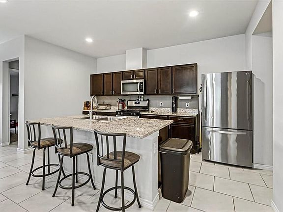 3rd image of 2322 Sky Crest Dr