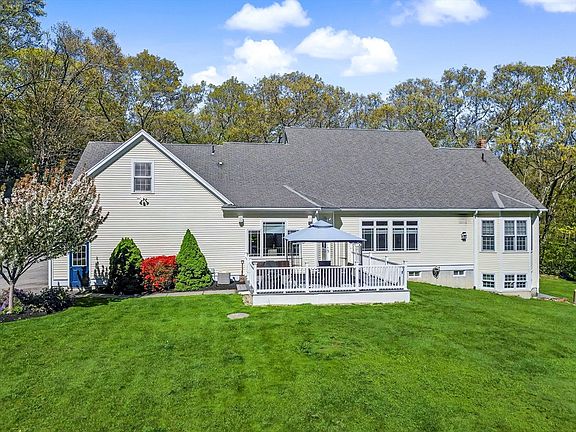 4th image of 270 Mendon Rd