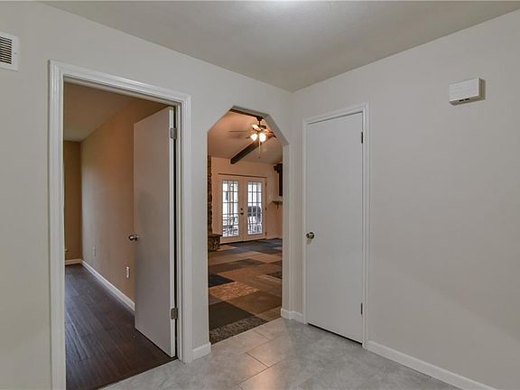 4th image of 605 Salem Dr