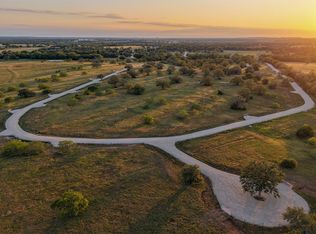 316 Main St, Waelder, TX 78959