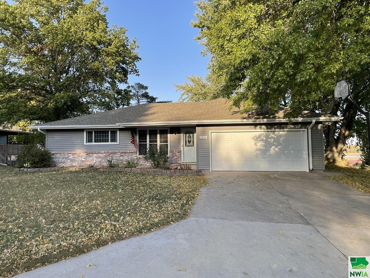 1504 Galaxie Dr, Hinton, IA 51024 Zillow