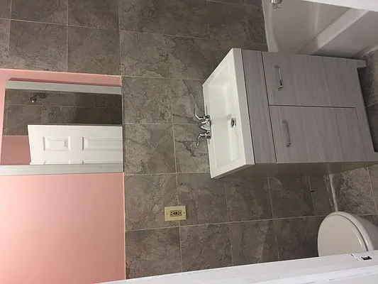 Rented by Winzone Realty Inc | media 7