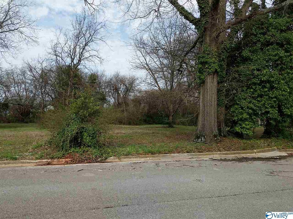 2nd image of 0 Price Dr SW