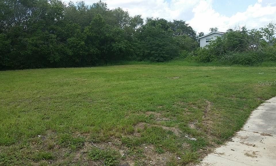 1st image of Lowry Ave E