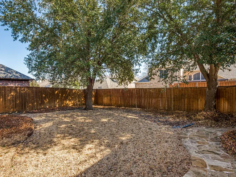 8100 Davidson Dr — Photo 25