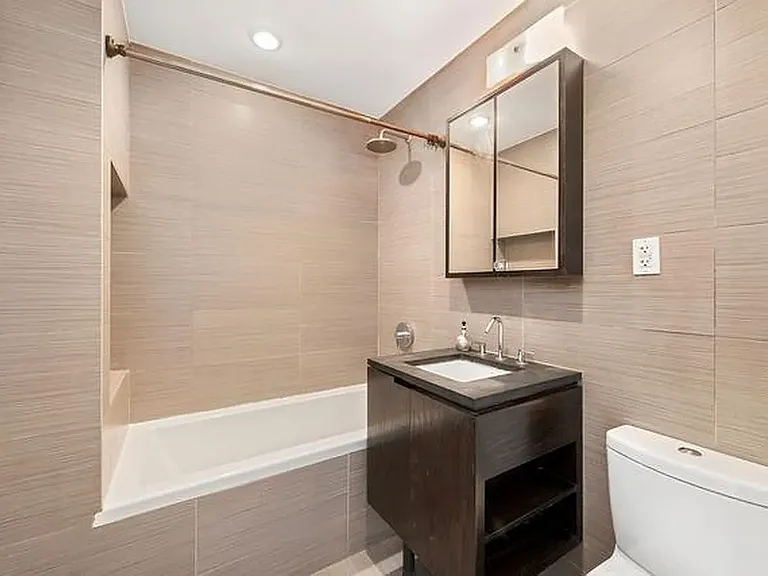 139 Skillman Ave #6C — Photo 4