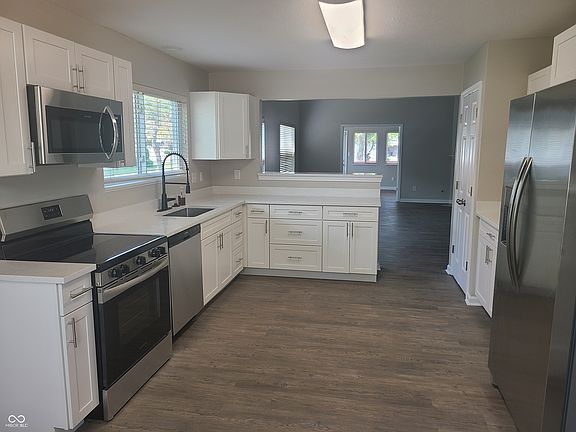 3rd image of 7340 Brackenwood Dr