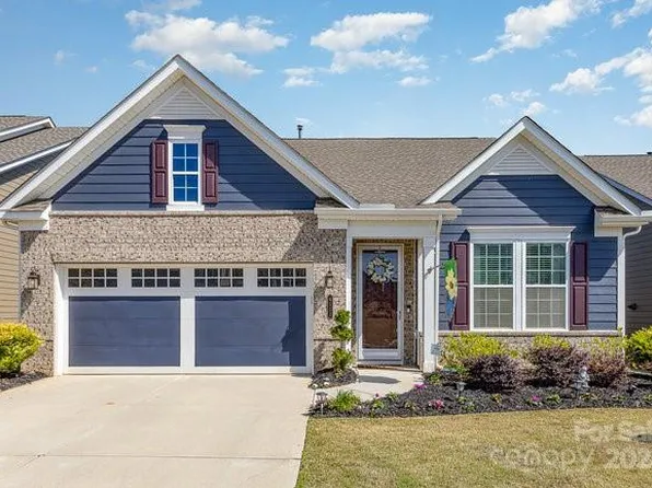 4111 Woodland View Dr, Charlotte, NC 28215