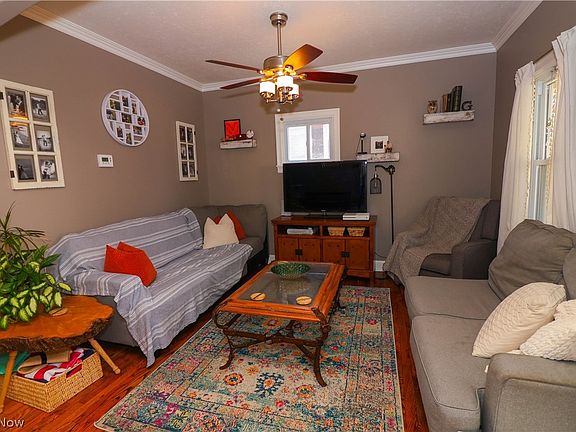 4th image of 204 House Ct