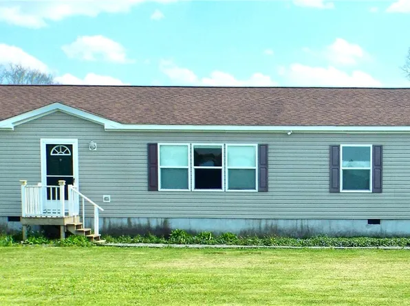 1456 County Route 48, Lacona, NY 13083