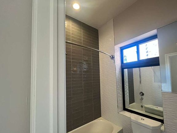 4th image of 41 Clifton Pl #3D