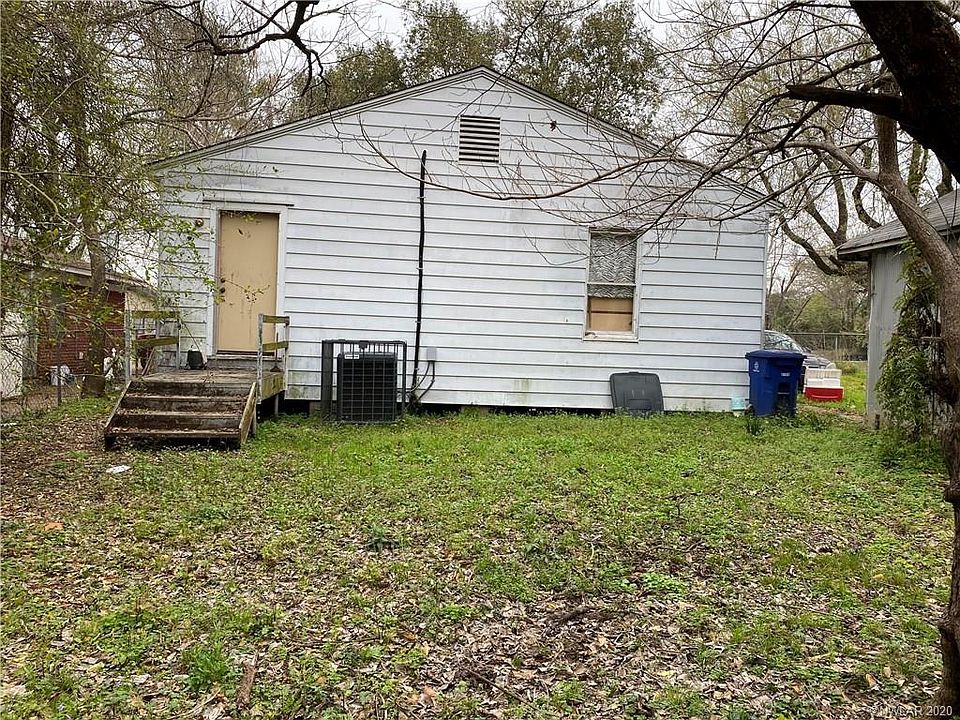 2nd image of 1637 Caroline St