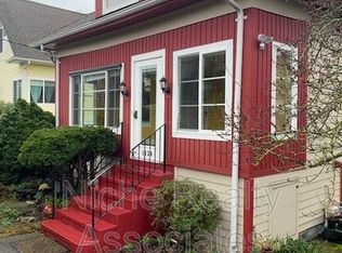 1130 N 83rd St, Seattle, WA 98103